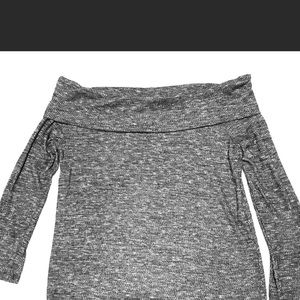 Wm Apt 9 Black off shoulder lightweight top